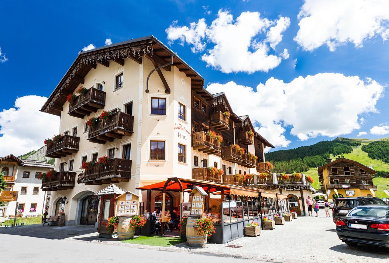 Hotel La Pastorella Livigno Bagian luar foto